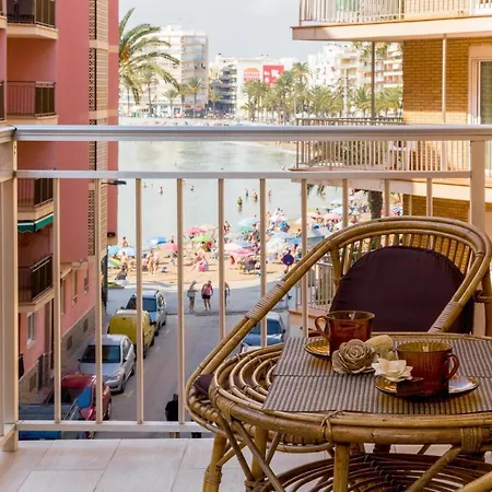 Bergantin Del Mar 아파트 *